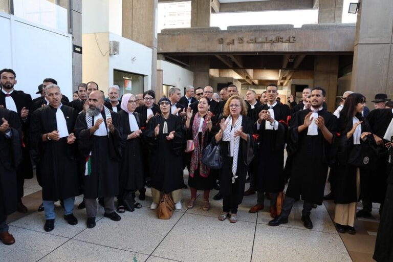 avocats-manifestation-tribunal-3.jpg