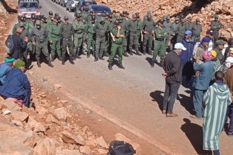 manif-douar-zarkan-azilal.jpg