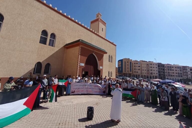 sit-in-soutien-gaza-priere-vendredi.jpeg