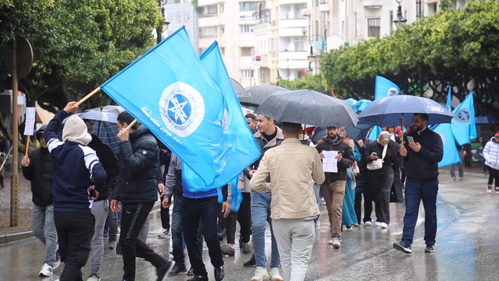 نقابية صحية تطالب بتعديلات قانونية لحماية مركزية الأجور