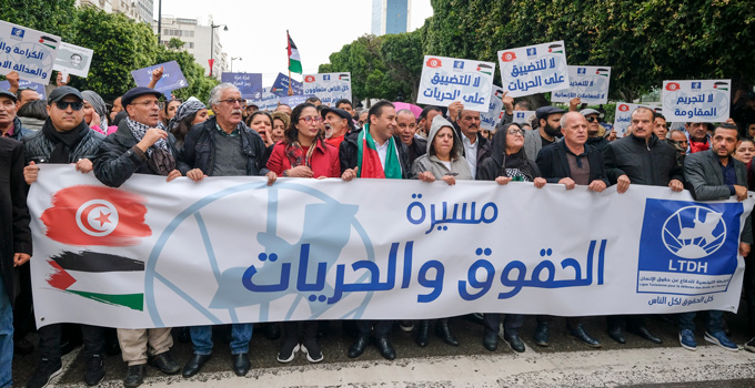 manif-Journee-internationale-des-droits-Homme-dec-2023-feat.jpg